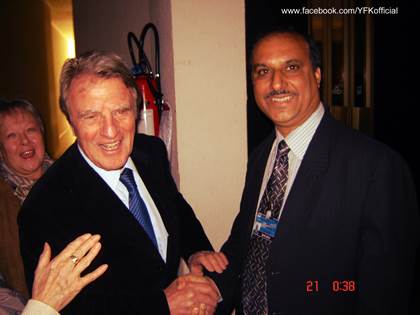 APHC leader Syed Faiz Naqshbandi met former French Foreign Minister Bernard Kouchner
