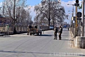 Kashmir shuts down on Republic Day of India