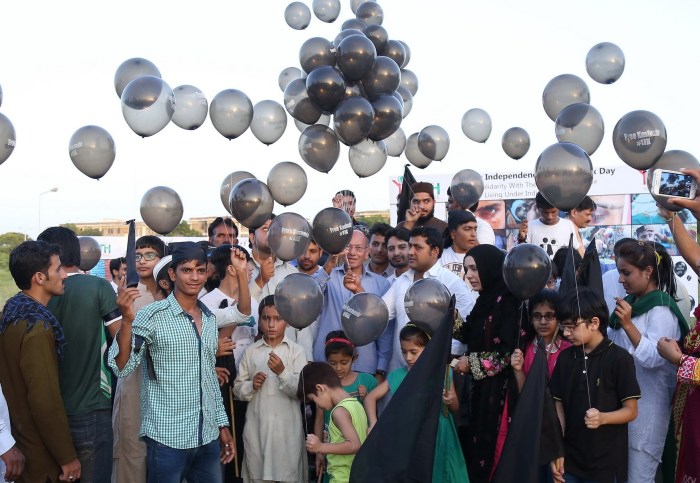 Black Balloons For Free Kashmir